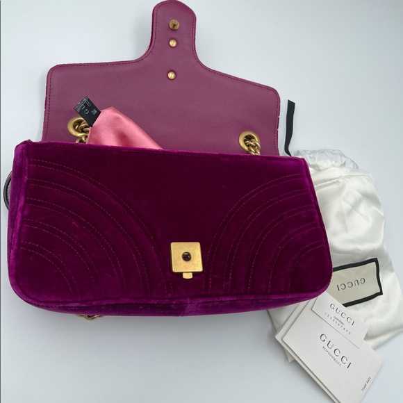 Gucci Marmont Chevron Quilted Velvet Shoulder Bag - Picture 6 of 7